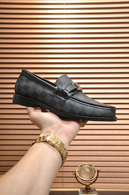 Picture of Louis Vuitton Shoes _SKULVsz38-45hnh120714000